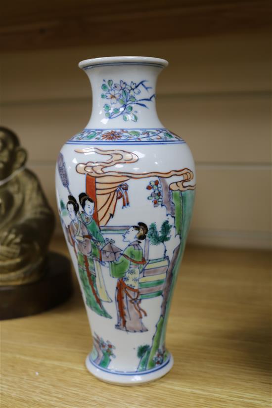 A Chinese famille verte vase height 22cm